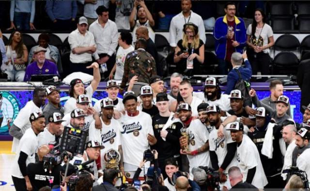 命运反转！浓眉替身离开湖人或躺冠 首发场均14+8