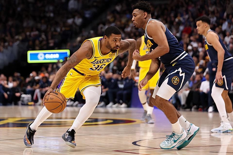 开云体育官网-单节12分！湖人后场大闸成为了球队完成逆转球的关键人物？