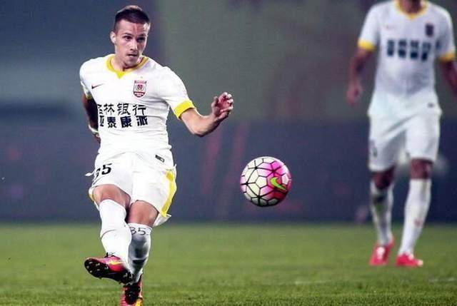 开云-穆里尼奥兴衰史（76）：九流前锋为516天盖棺