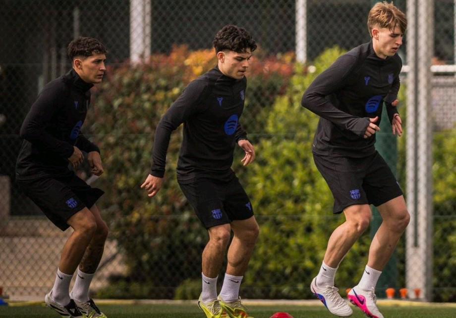 开云体育官网-世体：因巴尔德和孔德受伤，B队帕西菲科参与巴萨一线队训练