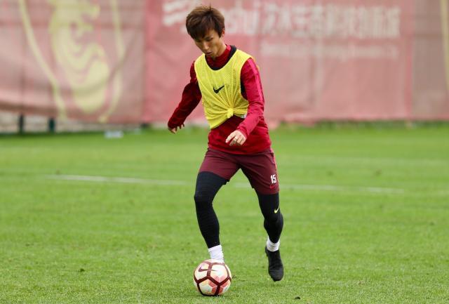 kaiyun-【幕后】尹鸿博重回国足不再柔弱 名医助他更有劲儿