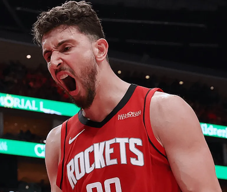 kaiyun-申京全场12中6，罚球13中7得到19分6篮板2助攻1抢断1盖帽